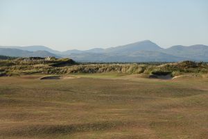 Royal St Davids 17th Approach